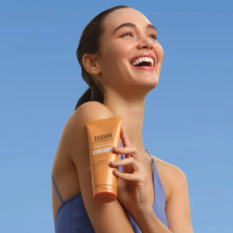 ISDIN Fotoprotetor Body Glow SPF30 200ml - Image 3