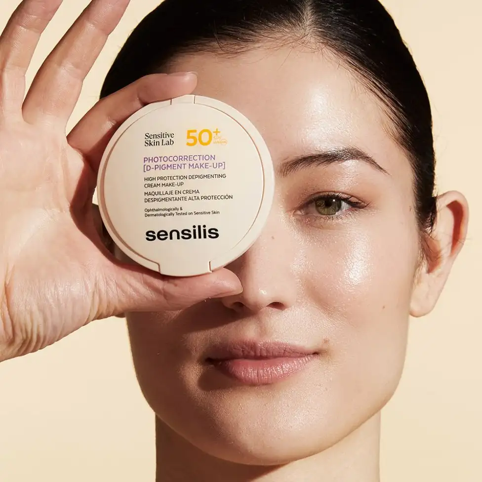 Sensilis Photocorrection [D-Pigment Makeup] Creme despigmentante de alta proteção FPS 50+ 03 Bronze 10 g (0,35 oz) - Image 2